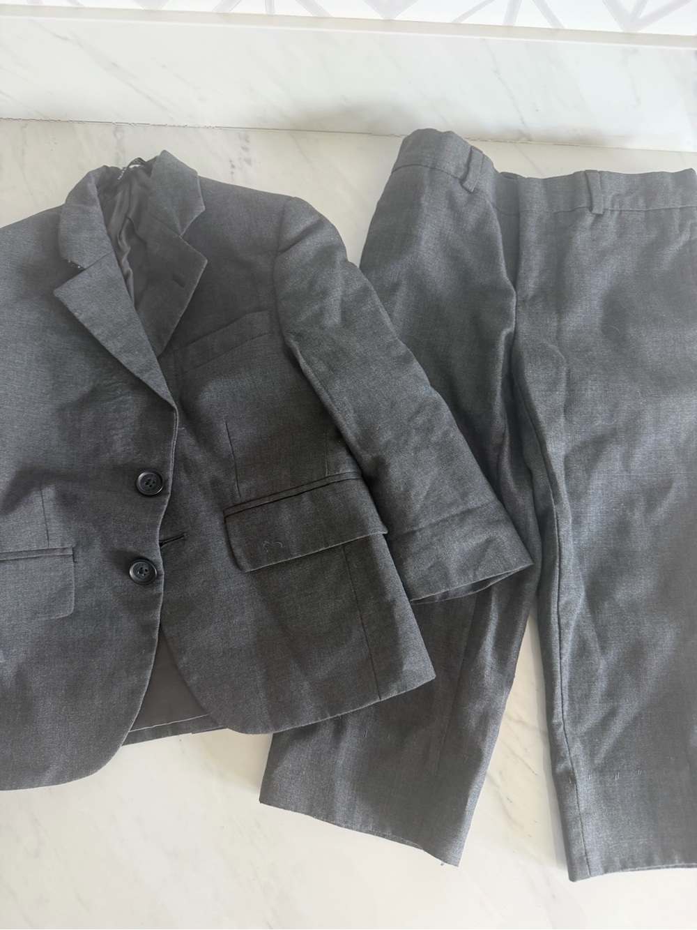 Brooks Brothers Gray Two-Piece boys Suit Jacket & Trousers